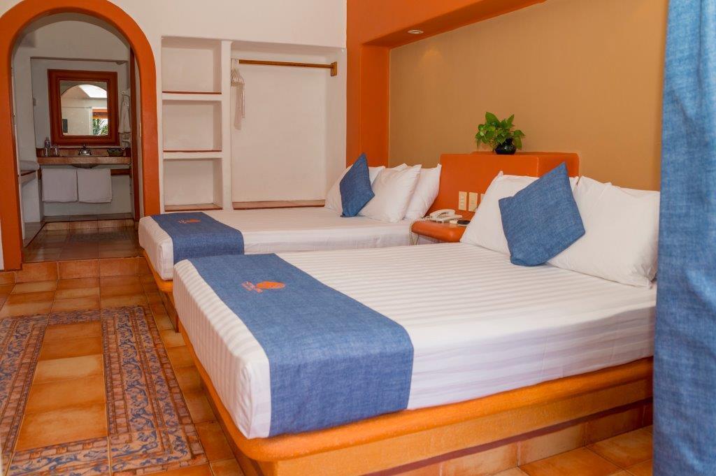 Hotel Villa Mexicana Сиуатанехо Экстерьер фото