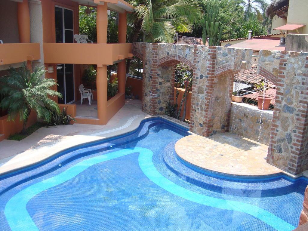 Hotel Villa Mexicana Сиуатанехо Экстерьер фото